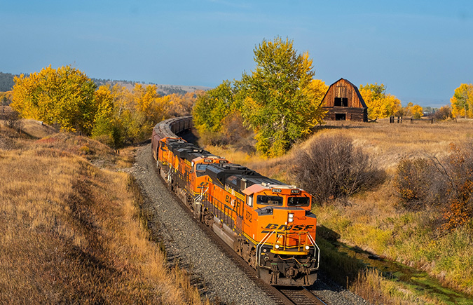 A grain train nears Jens, Montana A grain train nears Jens, Montana